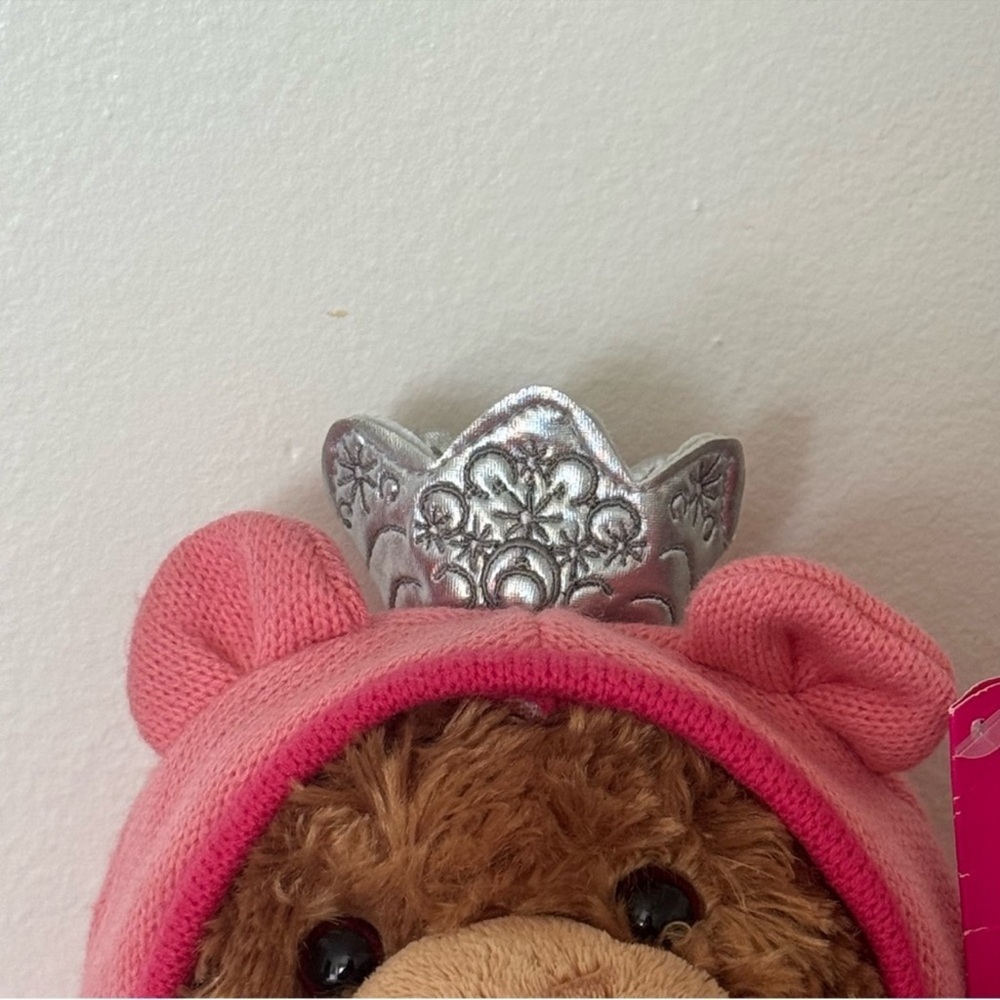 Wicked Gund Bear NWT
Bloomingdale's Wicked Little Pink Bear - Picture 4 of 16